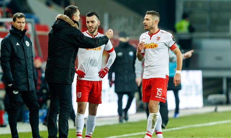 九游体育在线-关于沙尔克防守强势，已有多场零封对手的信息