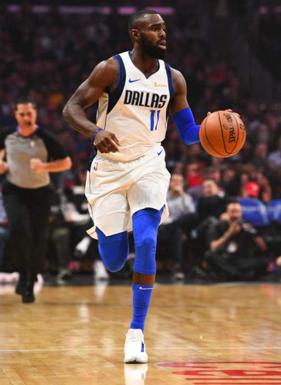 独行侠队小将异军突起，带领球队走向胜利