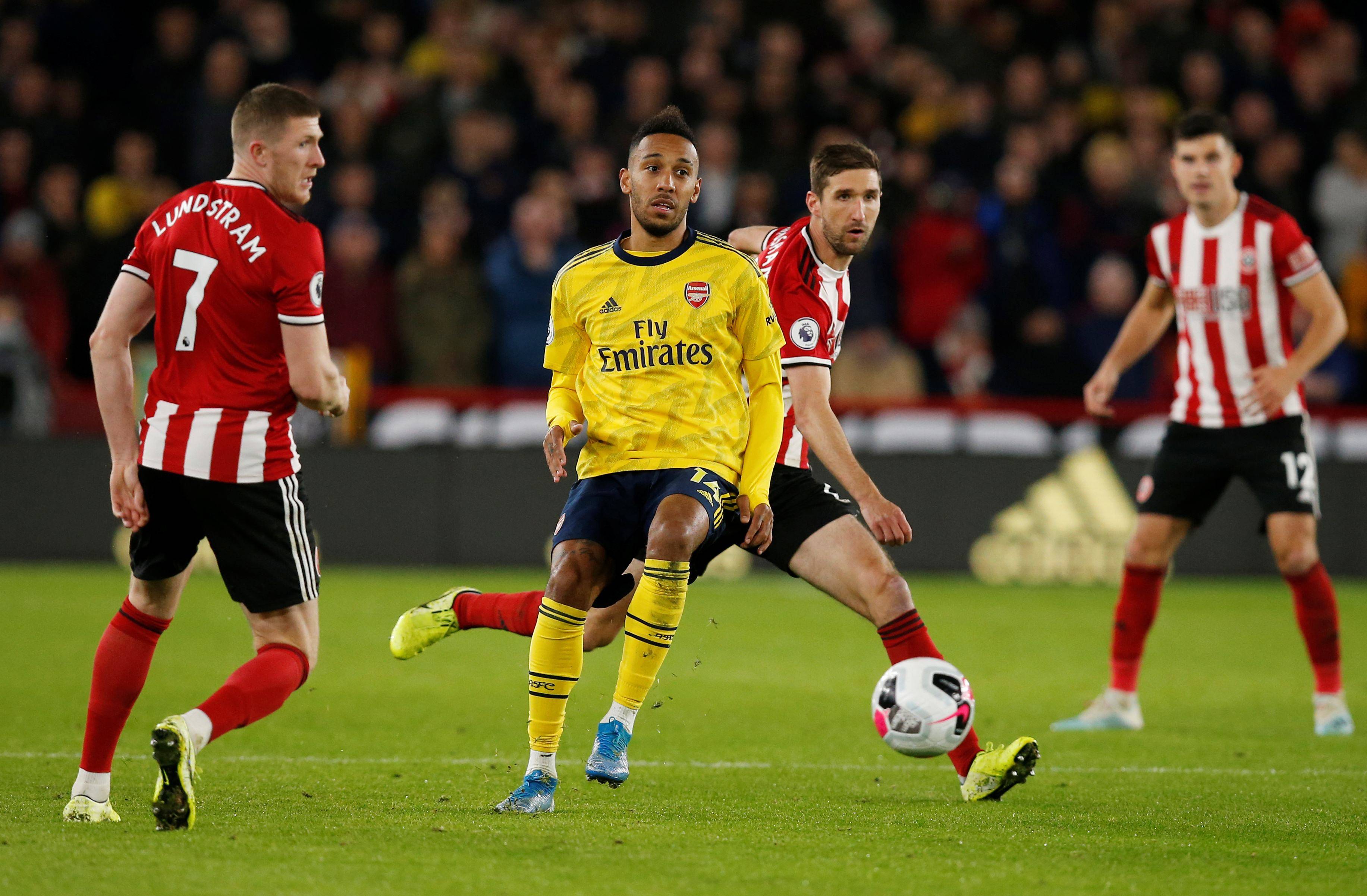 莱斯特城客场击败谢菲联，继续领先