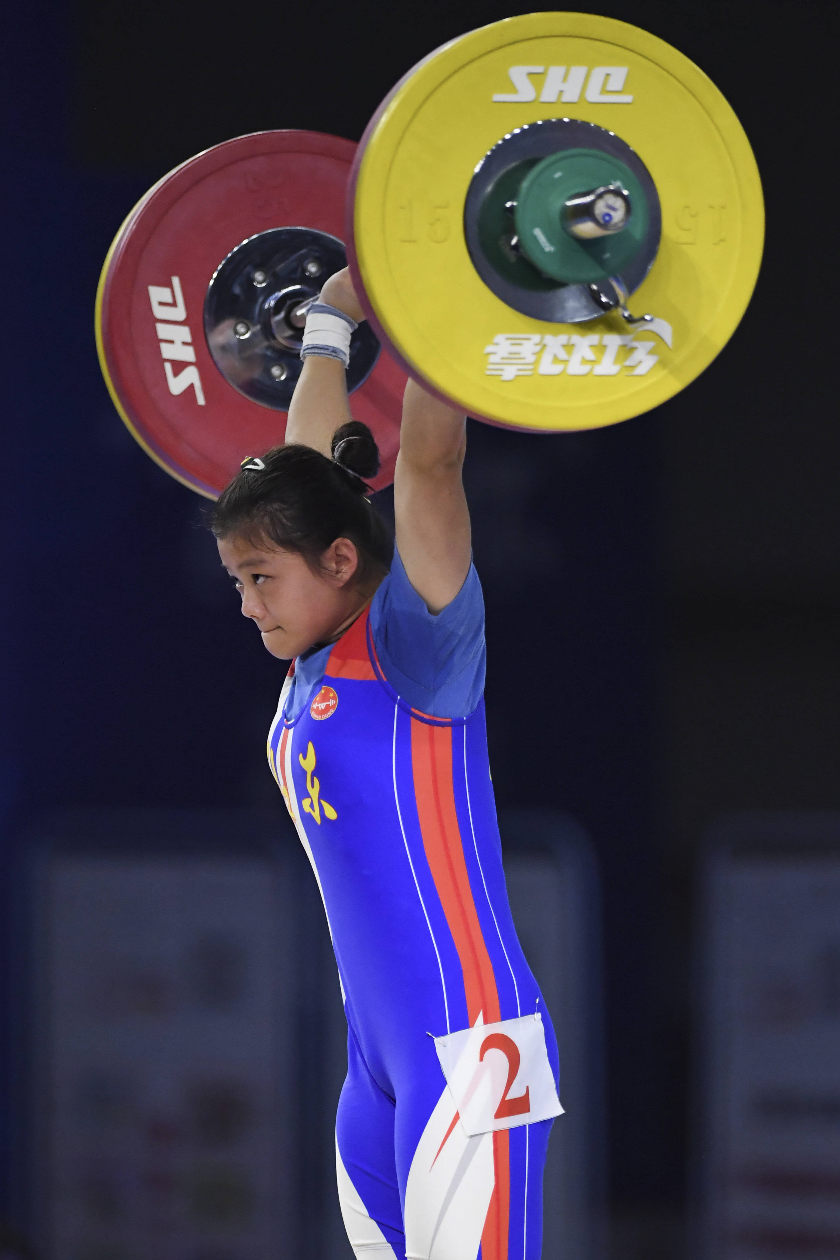 九游体育在线登录-举重女子半决赛选手挑战极限