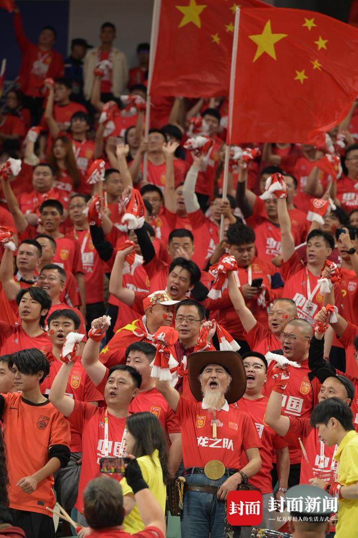 九游体育网页版登录入口-激烈交锋引发球迷狂热现场气氛火爆的简单介绍