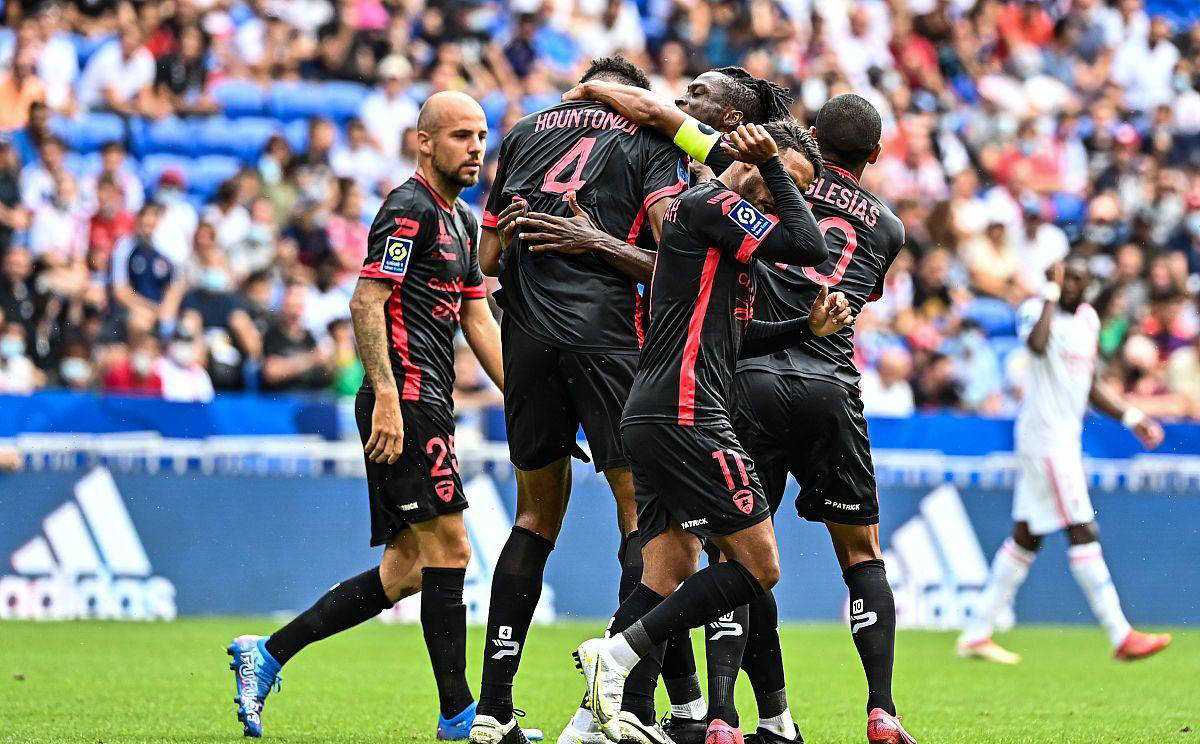 亚眠客场大胜第戎,海德拉里斯破门,迪安加狂胜的简单介绍 亚眠客场大胜第戎,海德拉里斯破门,迪安加狂胜的简单介绍