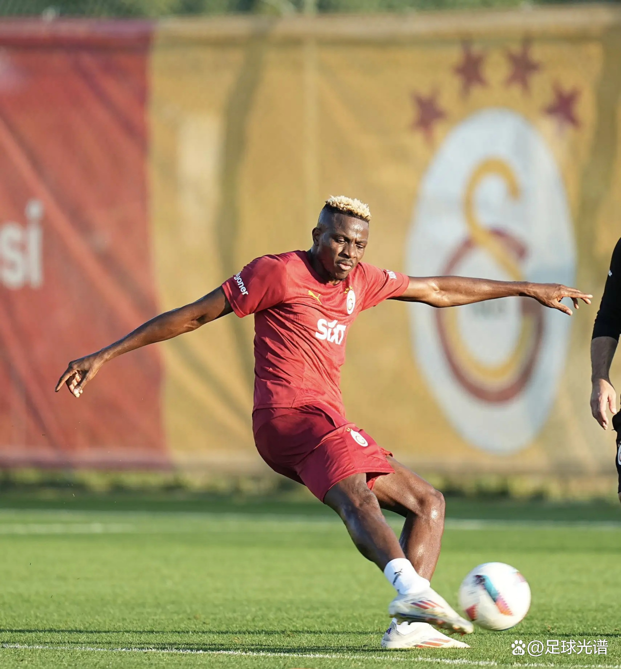 九游体育官网-包含尤文图斯签下新后卫,提升球队防守实力的词条