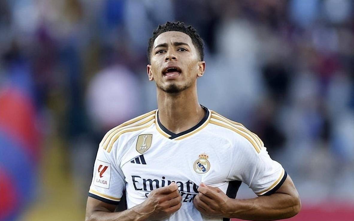 一位年轻球员在联赛中迅速崭露头角 一位年轻球员在联赛中迅速崭露头角