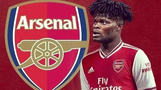 关于阿森纳客场战平,欧战资格紧咬对手的信息 关于阿森纳客场战平,欧战资格紧咬对手的信息