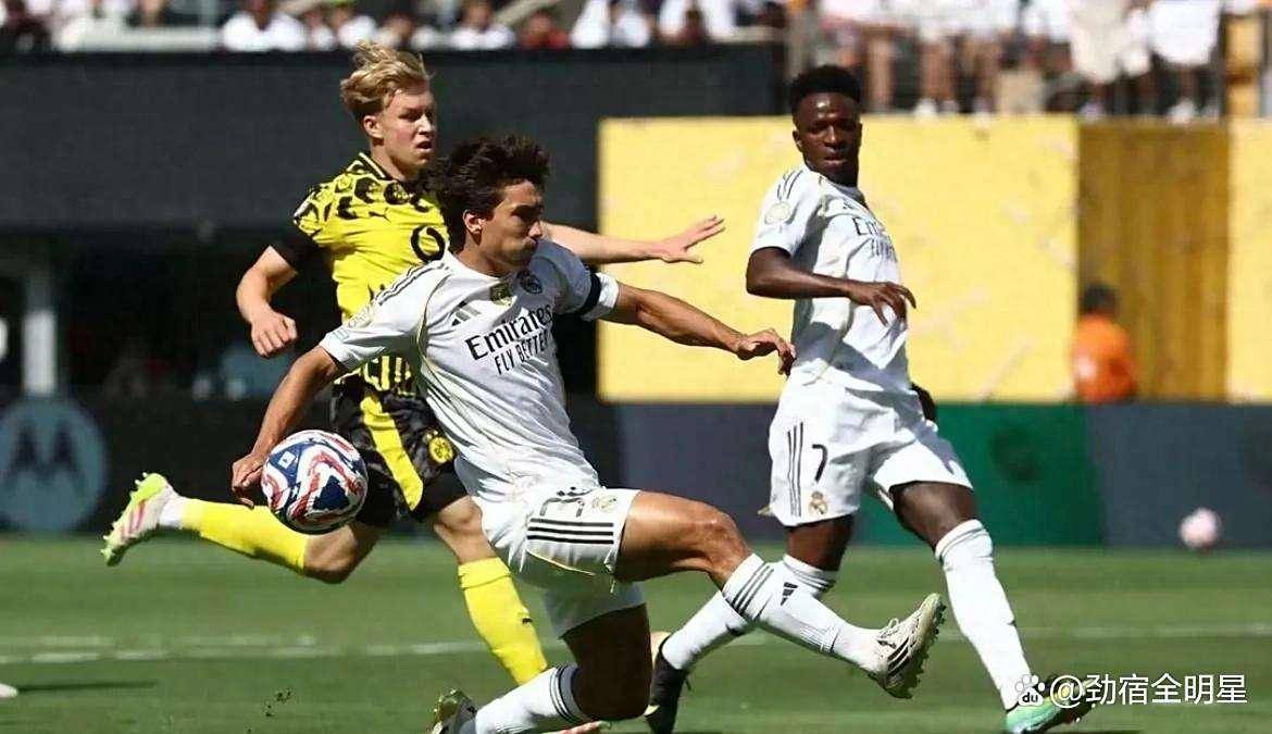 巴黎0-3皇家马德里,法甲意甲巨无霸对决的简单介绍 巴黎0-3皇家马德里,法甲意甲巨无霸对决的简单介绍