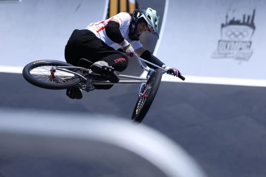 九游体育亚洲官网-爱尔兰球员出色发挥，助队取得胜利，赢得掌声