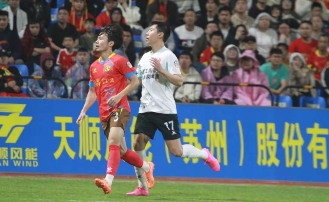 青岛黄海中场大将因伤缺阵,球队实力受损的简单介绍 青岛黄海中场大将因伤缺阵,球队实力受损的简单介绍