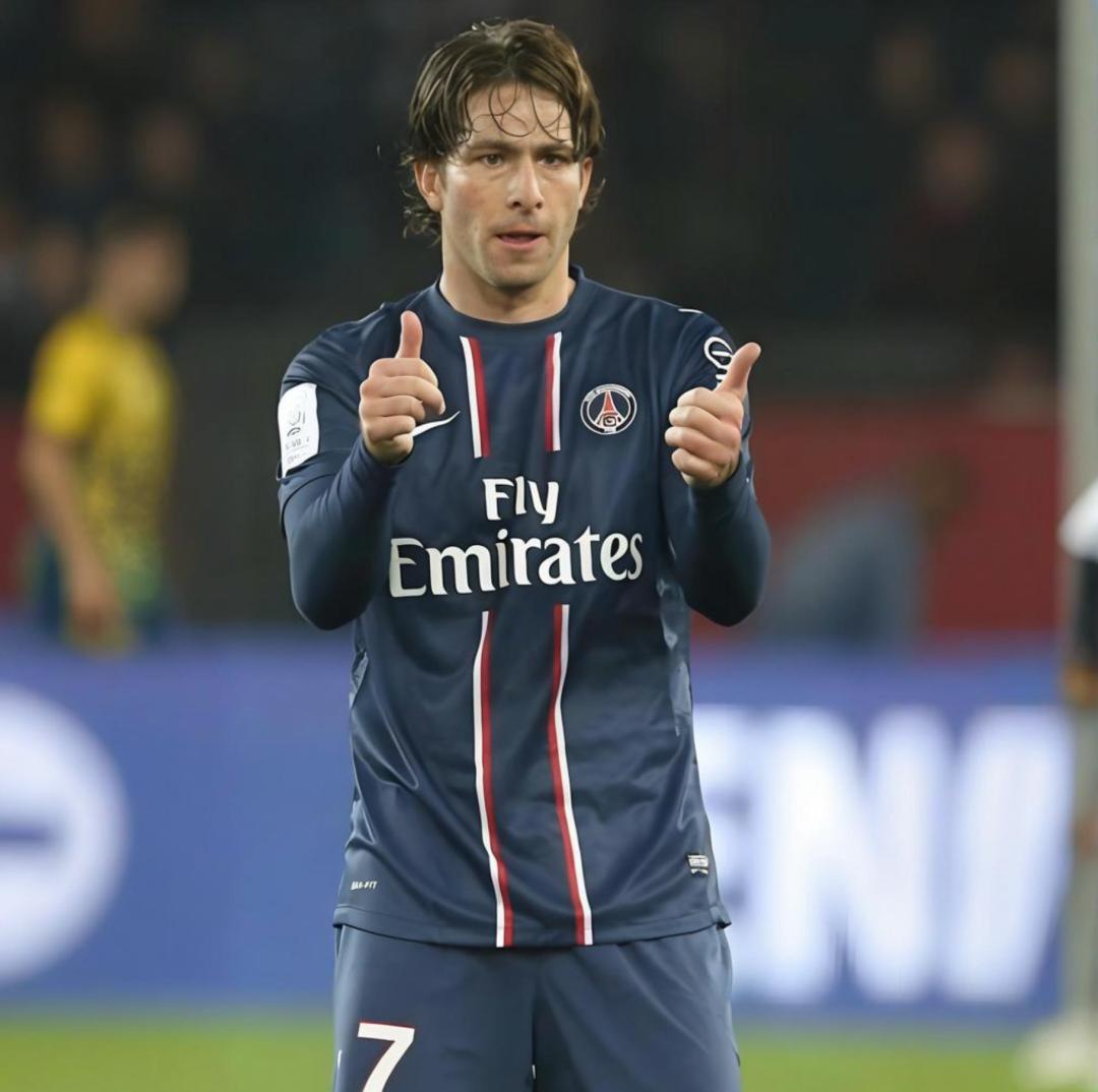 九游体育官方登录入口-关于巴黎圣日耳曼球员迎接新年第一练的信息