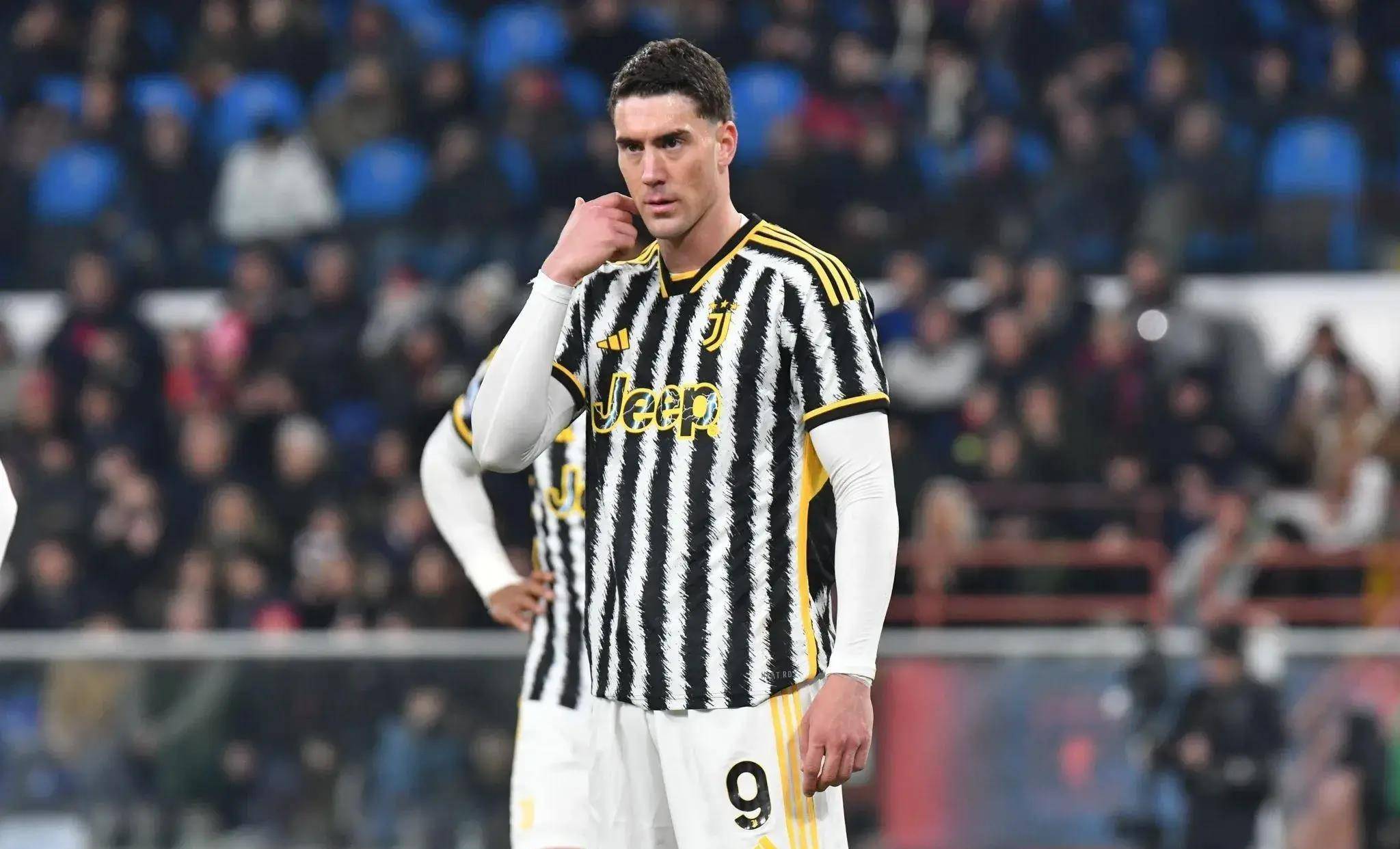 尤文图斯击败热那亚，稳居榜首