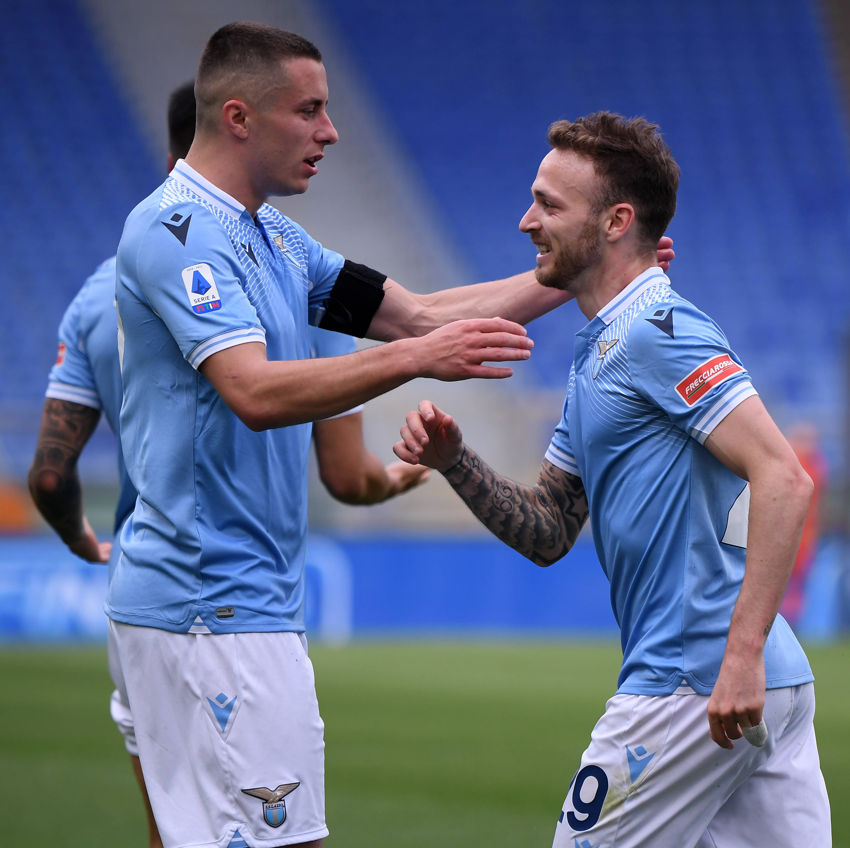 拉齐奥队在客场比赛中表现出色 拉齐奥队在客场比赛中表现出色