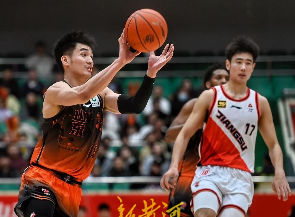 九游体育入口-江苏男篮击败竞争对手,豪取全胜