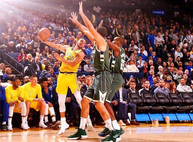 关于雄鹿大胜热火,卫冕冠军无力回天的信息 关于雄鹿大胜热火,卫冕冠军无力回天的信息