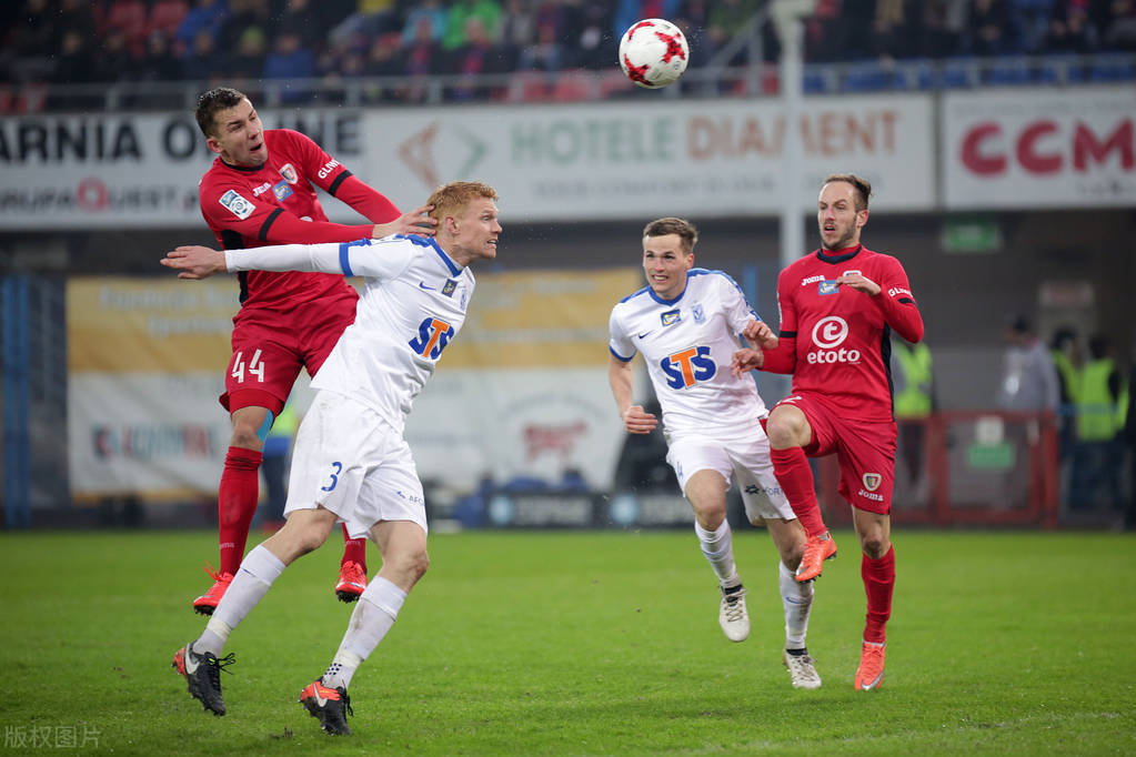 九游体育app-瓦朗谢纳球员团结合作，夺得法甲胜利